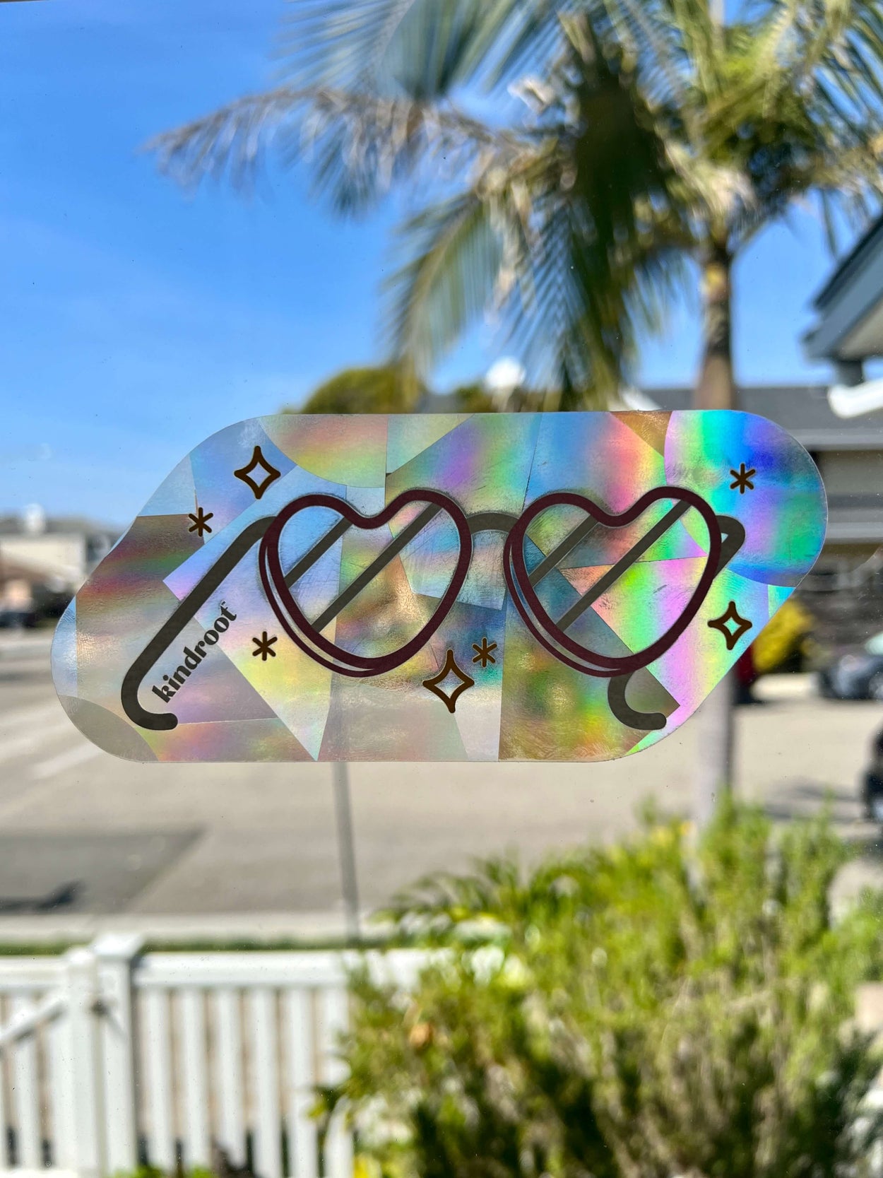 rainbow suncatcher cling heart glasses with stars around  on window| kindroot
